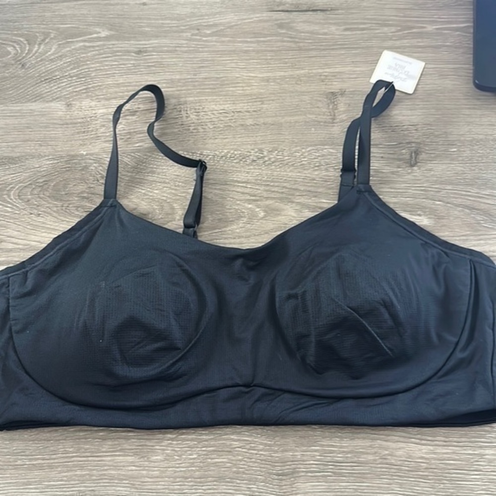 On Gossmer Dot Micro Lounge Bralette Black Size X-Large